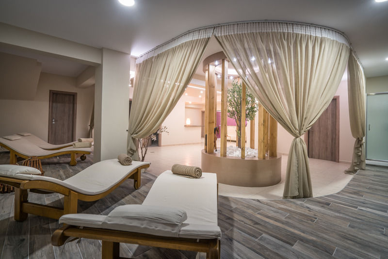Hotel Park & 4*